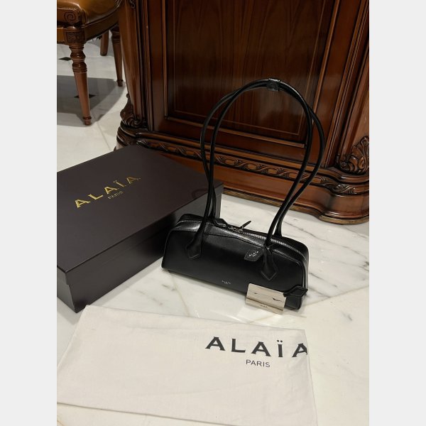 Knockoff Alaia Le Teckel 27/32CM 1:1 Mirror Bag